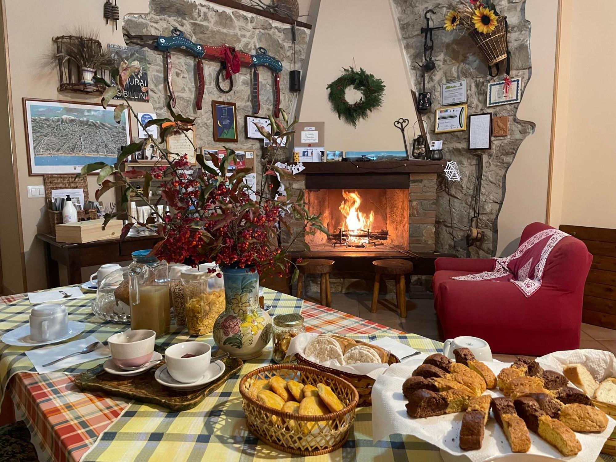 Agriturismo Le Castellare Montemonaco Ngoại thất bức ảnh